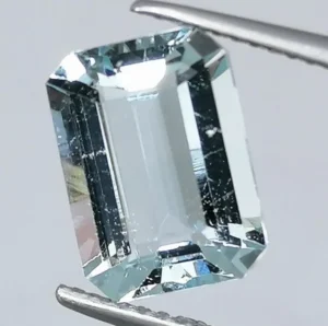 Aigue marine, Joyaux du monde. pierre de 3.53 carats